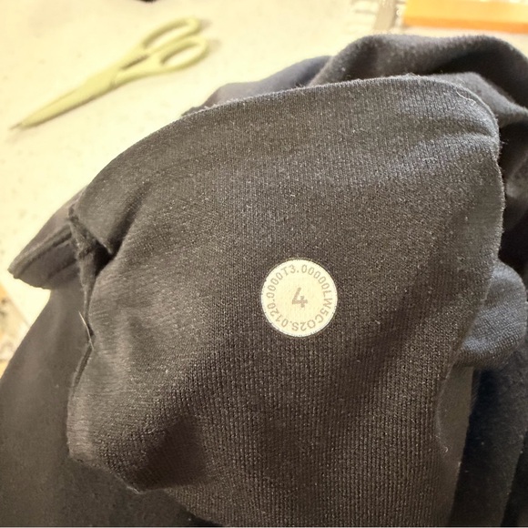 Lululemon Align Joggers Size 4 - Picture 11 of 11